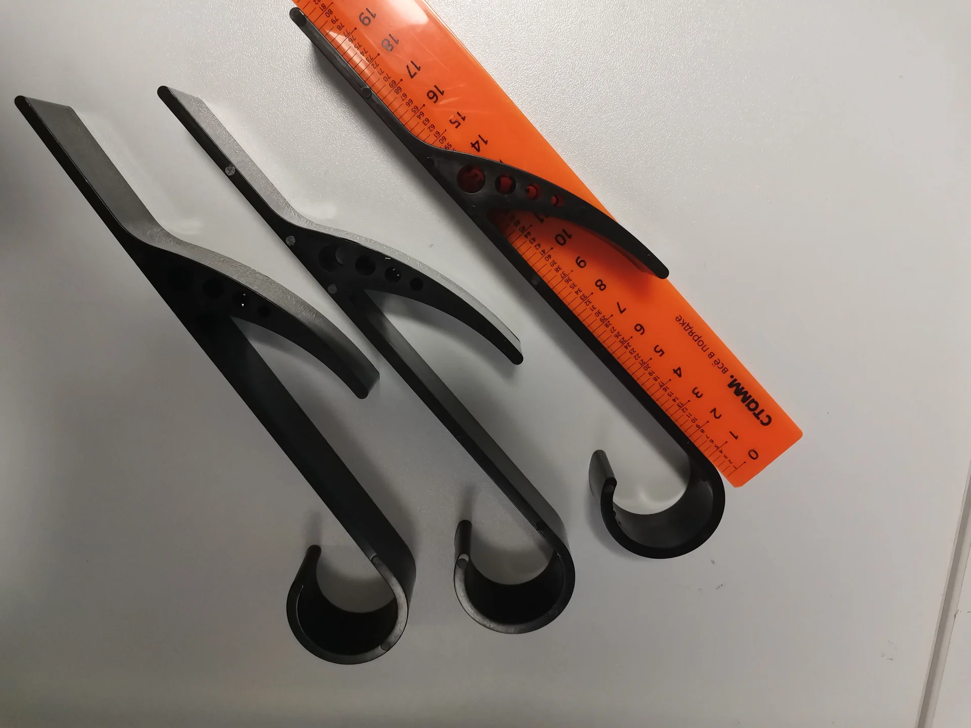 Крючки для полотенцесушителя - миниатюра 11