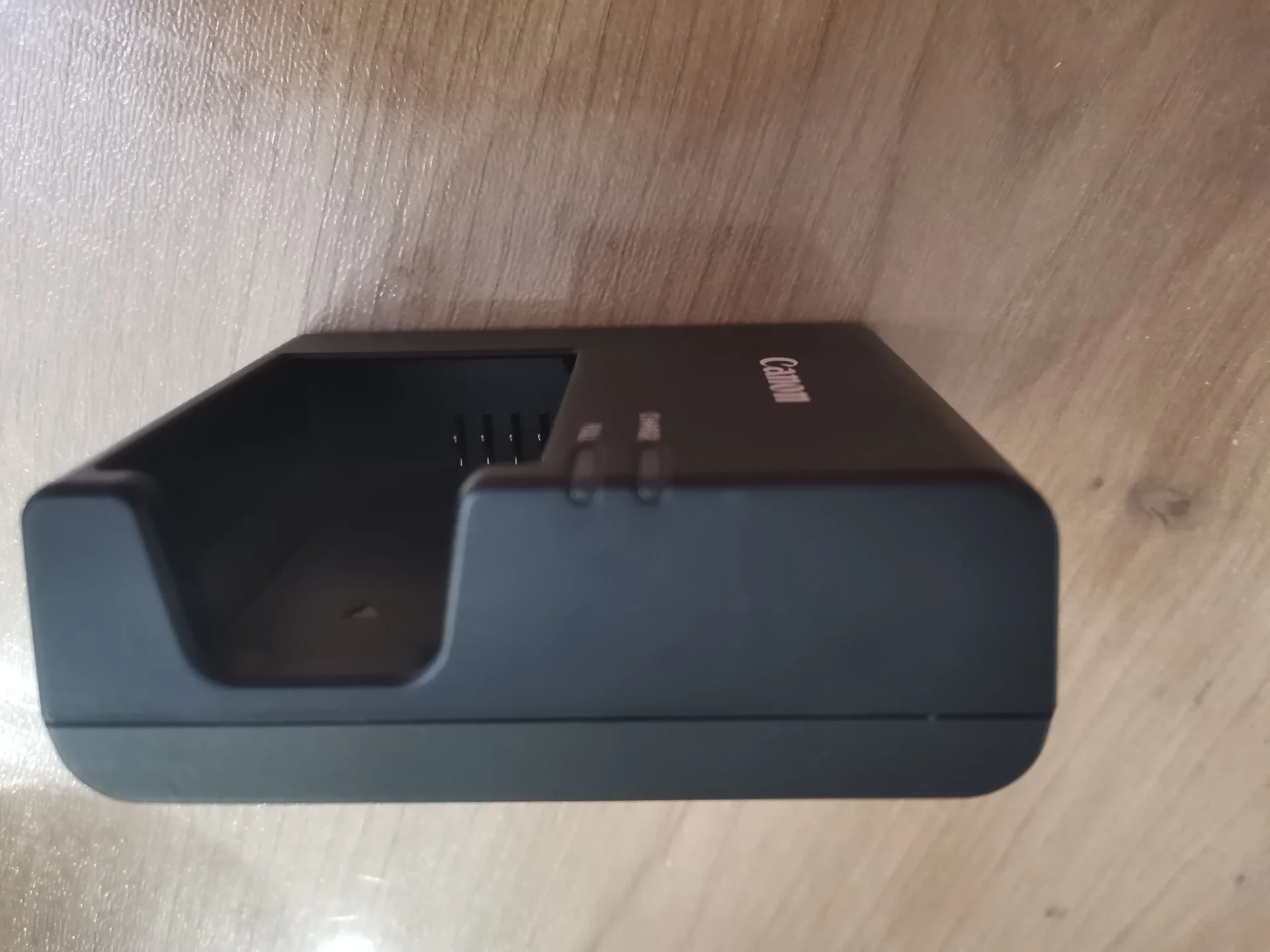 Зарядка Canon LC-E10E, оригинал - миниатюра 3