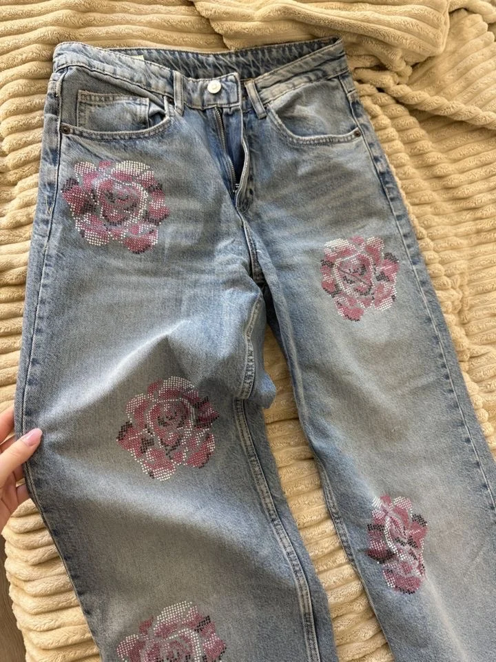 Джинсы Zara со стразами - миниатюра 2