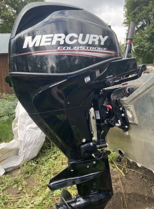 Моторная лодка Quintrex 390 dart - миниатюра 2