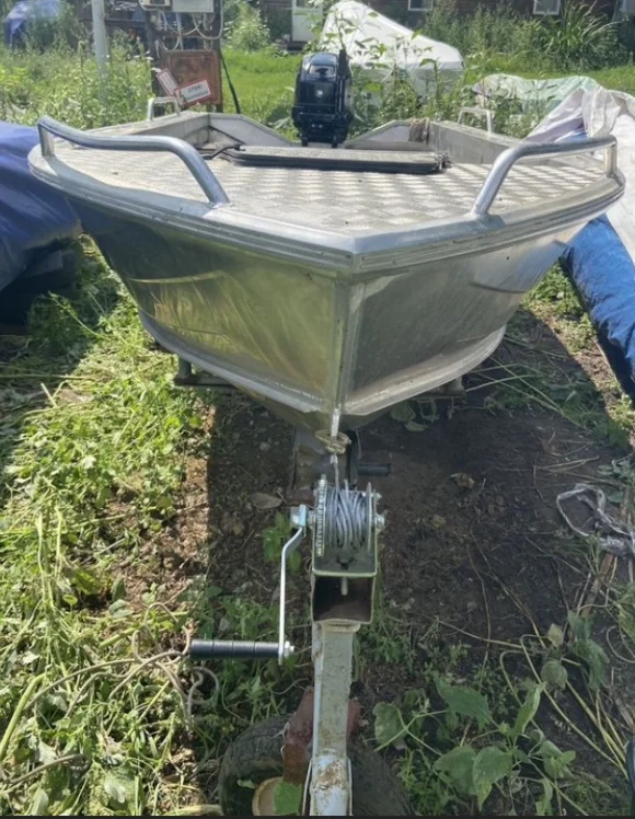 Моторная лодка Quintrex 390 dart - миниатюра 3