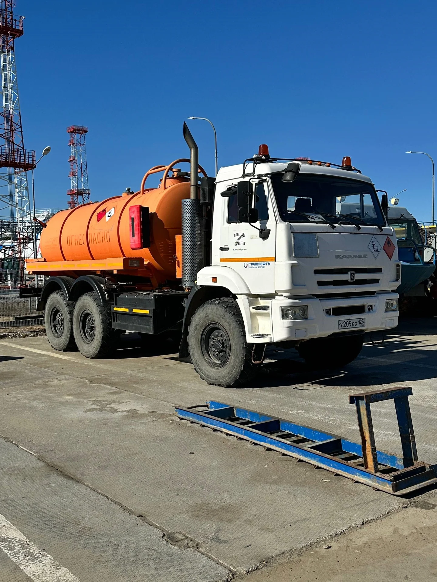 Спецтехника предприятия б\у на базе КАМАЗ - миниатюра 12