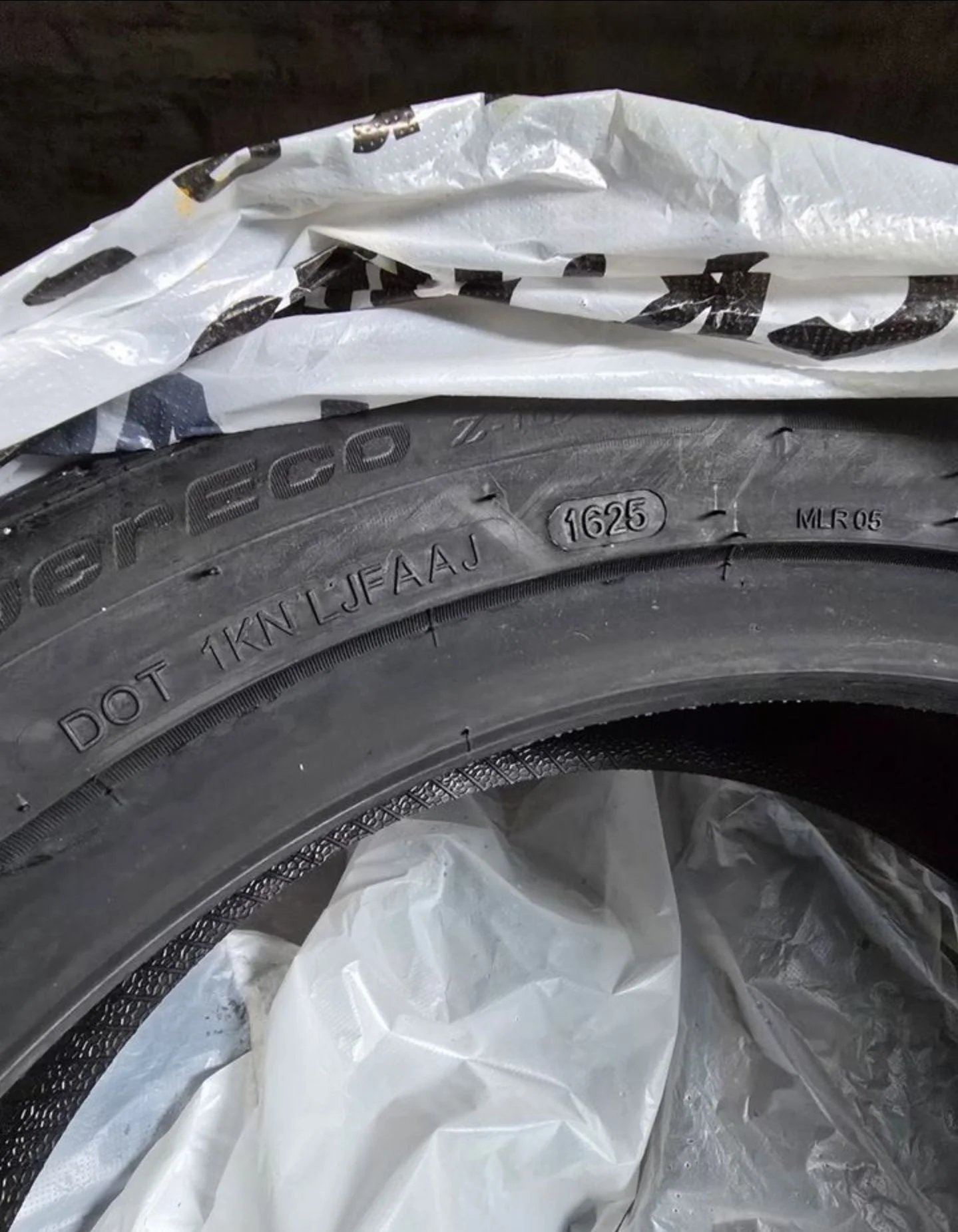 Westlake Zuper Eco Z-107
225/45 R17 94W - миниатюра 3
