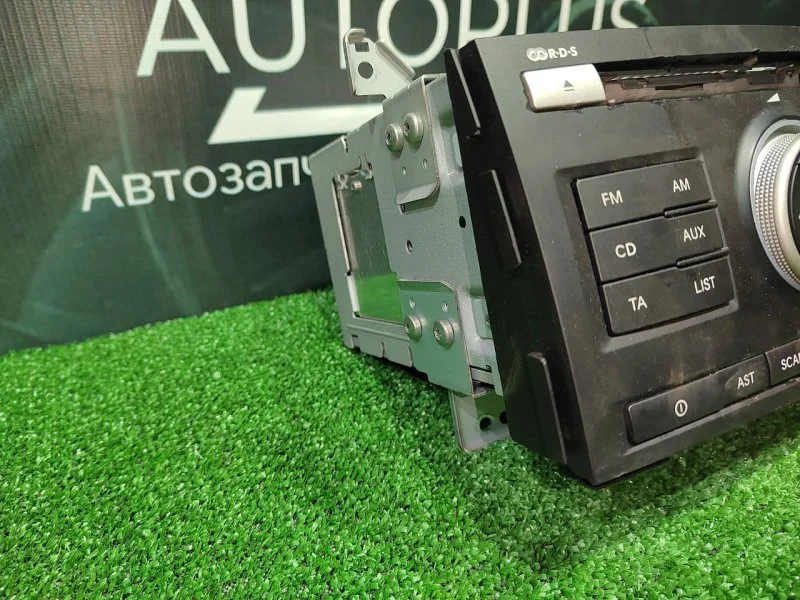 Штатная магнитола Kia Ceed ED УНИВЕРСАЛ G4GC 2011 - миниатюра 8