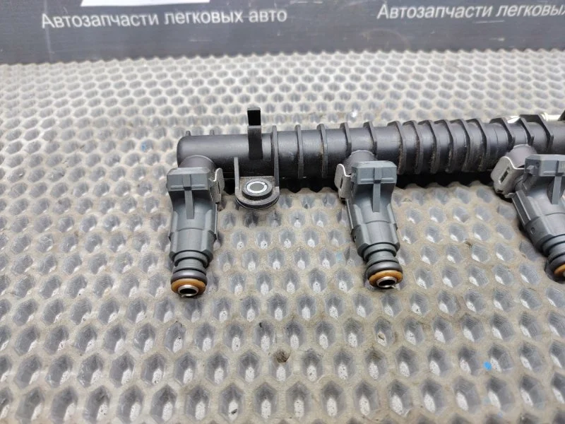 Топливная рампа Opel Corsa C 1.2 2000-2006 - миниатюра 3