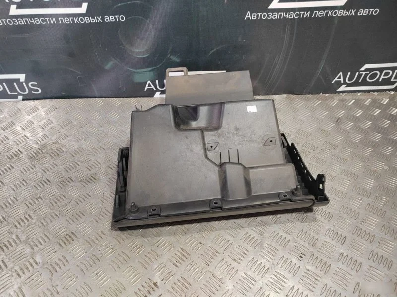 Бардачок Volkswagen Polo 5 1.6 2009-2015 - миниатюра 7