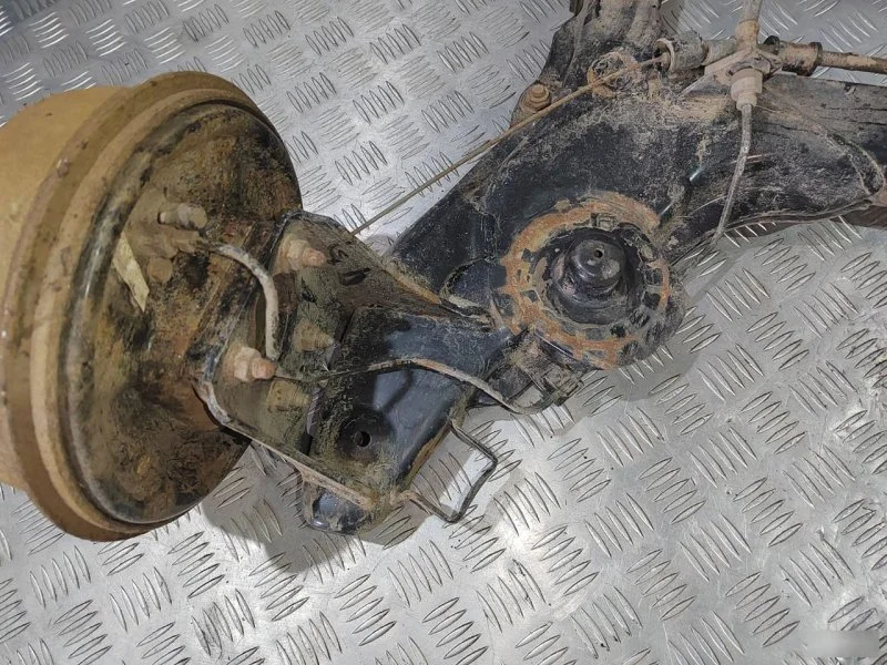 Балка подвески задняя Daewoo Nexia N150 1.5 - миниатюра 8