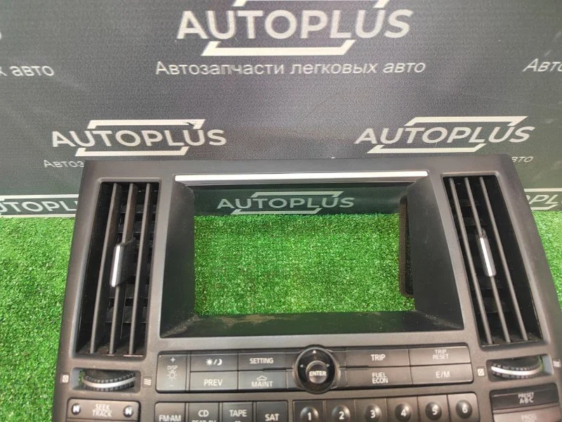 Центральная накладка торпеды Infiniti FX35 VQ35DE - миниатюра 2