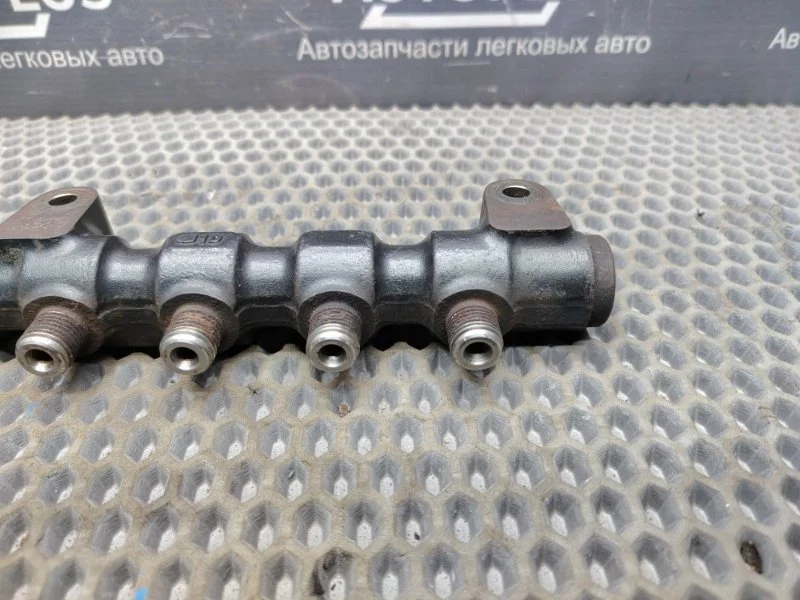 Топливная рампа Citroen C3 1.6 9HD - миниатюра 2