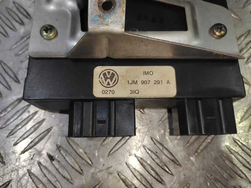 Блок комфорта Volkswagen Jetta 4 2.0 1999-2005 - миниатюра 5