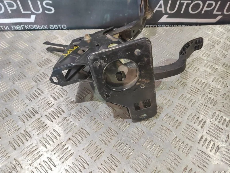 Блок педалей Volkswagen Jetta 4 2.0 1999-2005 - миниатюра 5