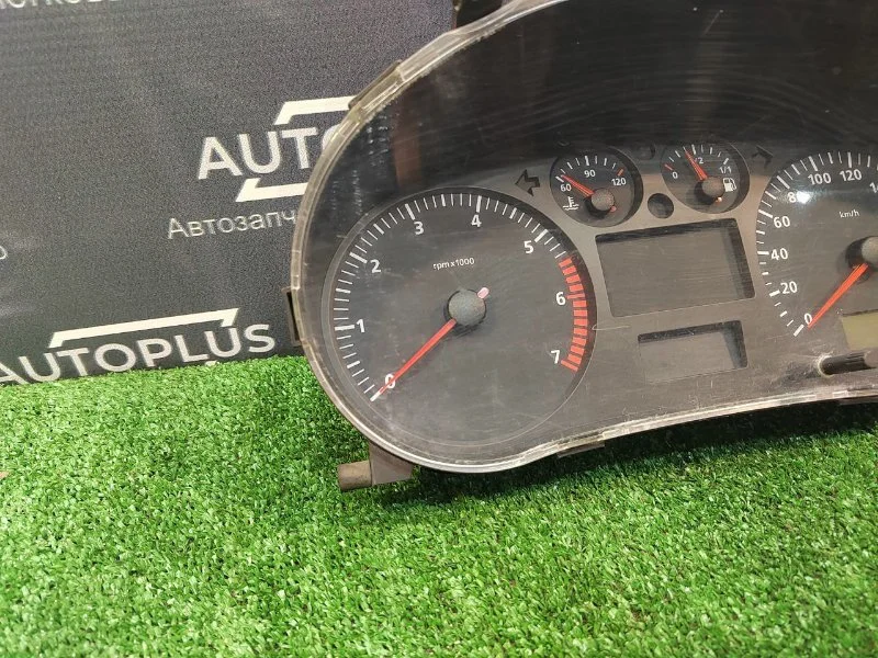 Щиток приборов Seat Cordoba 1 1.4 APE 2001 - миниатюра 2