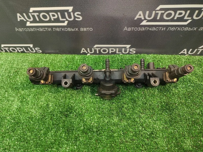 Топливная рампа Seat Cordoba 1 1.4 APE 2001 - миниатюра 4