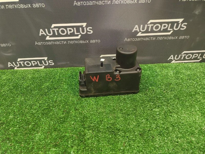 Компрессор центрального замка Volkswagen Passat B3 - миниатюра 9