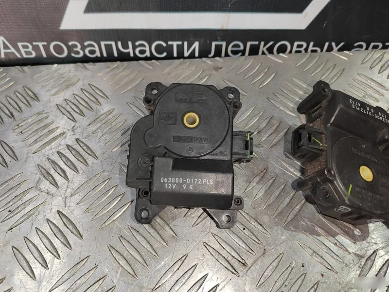 Сервопривод заслонки печки Toyota Camry XV40 2.4 - миниатюра 3
