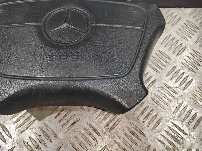 Подушка безопасности в руль Mercedes Benz E-Class - миниатюра 5