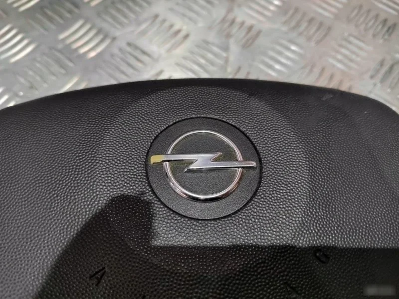 Подушка безопасности в руль Opel Corsa C 1.2 - миниатюра 2