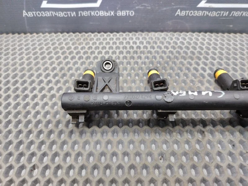 Топливная рампа Renault Symbol 1.4 K7J700 2004 - миниатюра 5