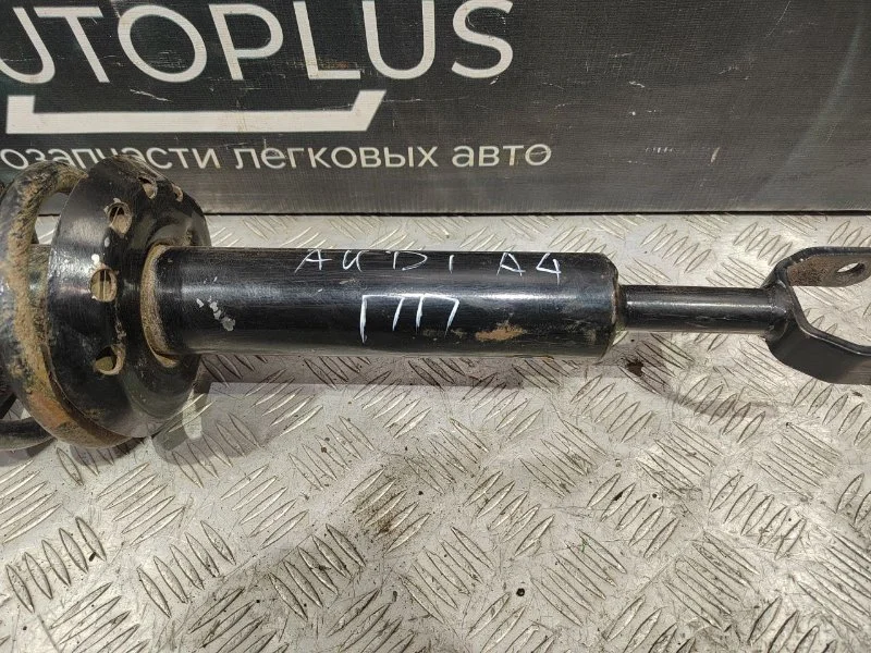 Стойка передняя правая Audi A4 B5 AGA 1998 - миниатюра 3