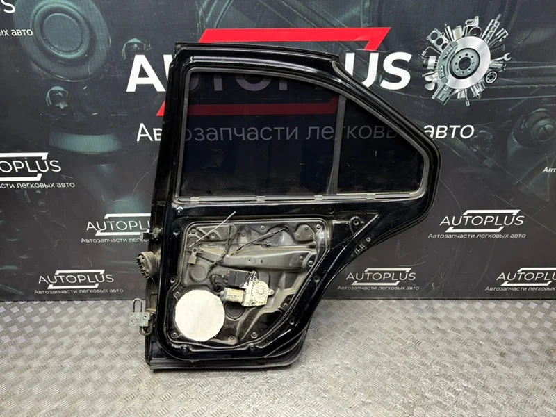 Дверь боковая задняя правая Volkswagen Jetta 2.0 - миниатюра 10