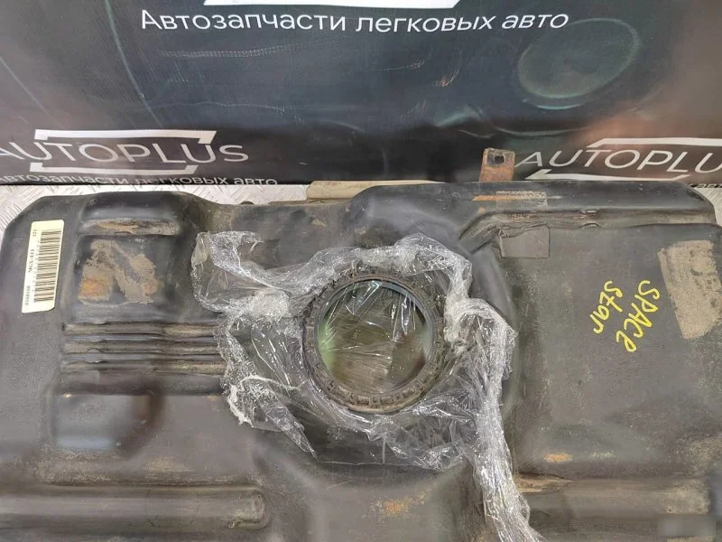 Топливный бак Mitsubishi Space Star 1.6 1998-2004 - миниатюра 3