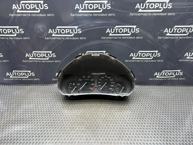 Панель приборов Peugeot 206 1.4 1998-2010 - изображение 1