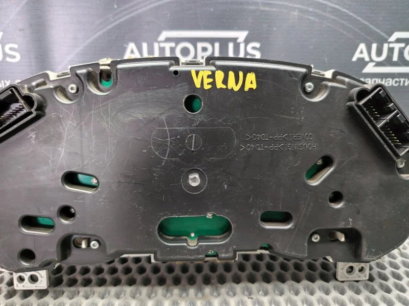 Панель приборов Hyundai Verna СЕДАН G4EE - миниатюра 9