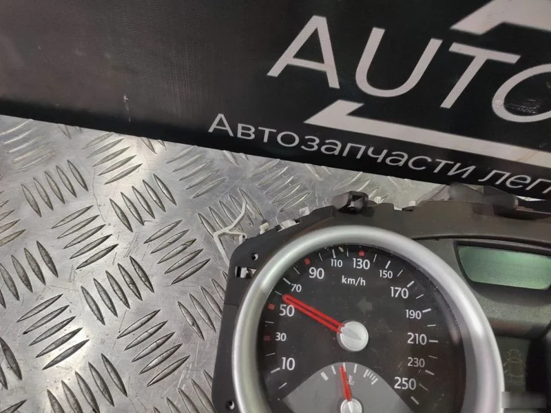 Панель приборов Renault Megane 2 1.6 2002-2009 - миниатюра 4