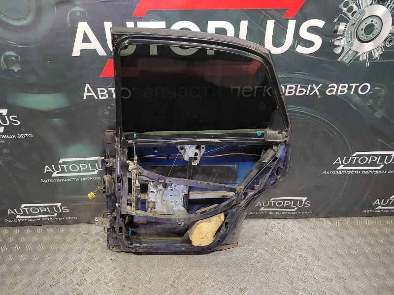 Дверь боковая задняя правая Audi A4 B5 AGA 1998 - миниатюра 2