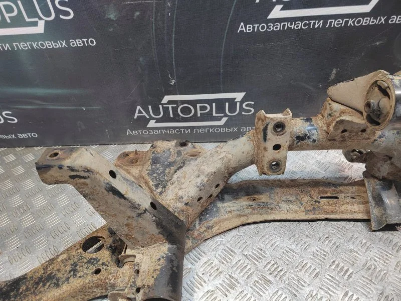 Подрамник передний Mazda Premacy 2.0 FS 2002 - миниатюра 5