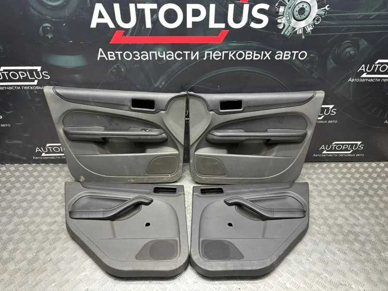 Дверные карты Ford Focus 2 1.4 2004-2011