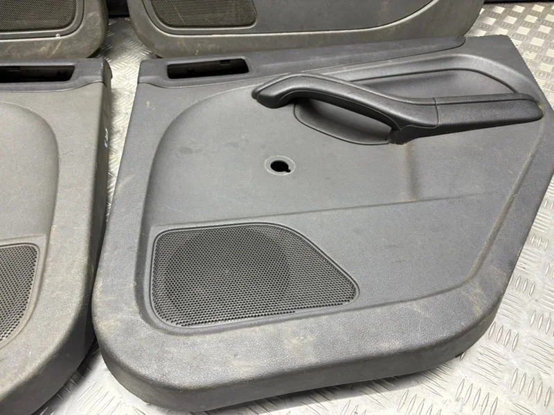 Дверные карты Ford Focus 2 1.4 2004-2011 - миниатюра 7