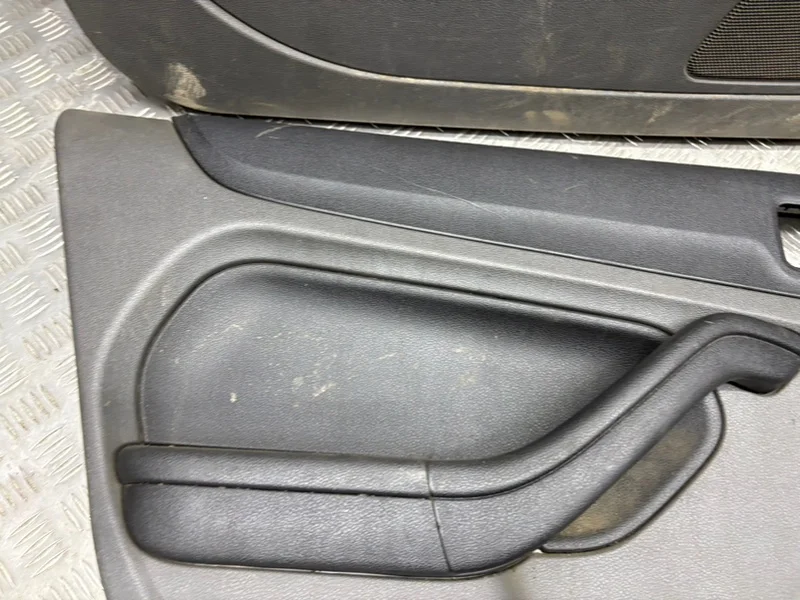Дверные карты Ford Focus 2 1.4 2004-2011 - миниатюра 9