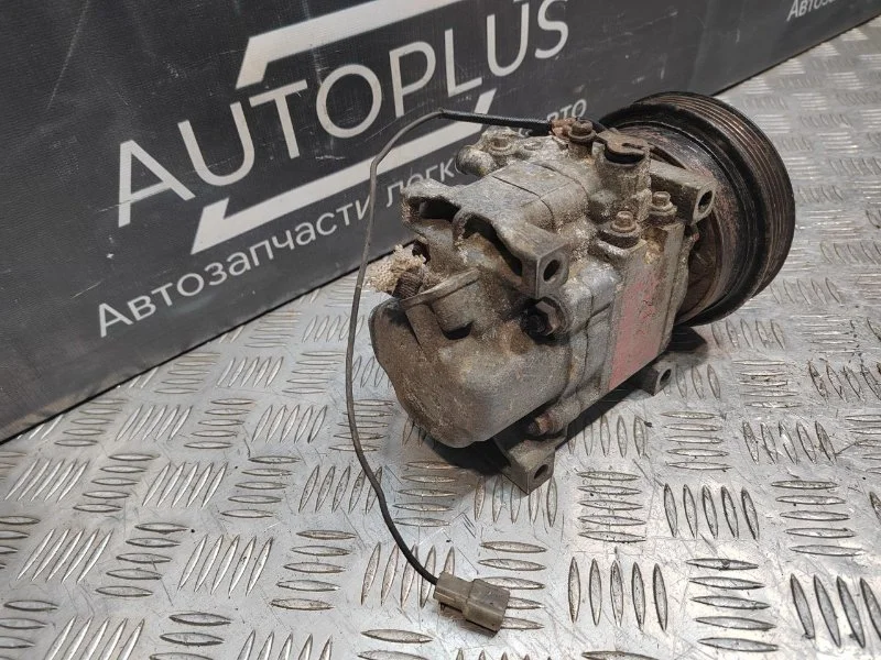 Компрессор кондиционера Mazda Premacy 2.0 FS 2002 - миниатюра 8