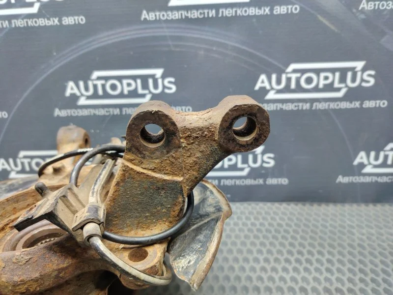 Поворотный кулак со ступицей передний левый Toyota - миниатюра 8