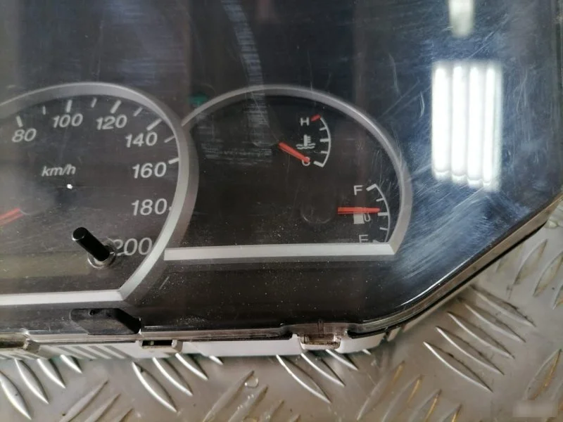 Щиток приборов Kia Carens 2 2.0 2002-2006 - миниатюра 4