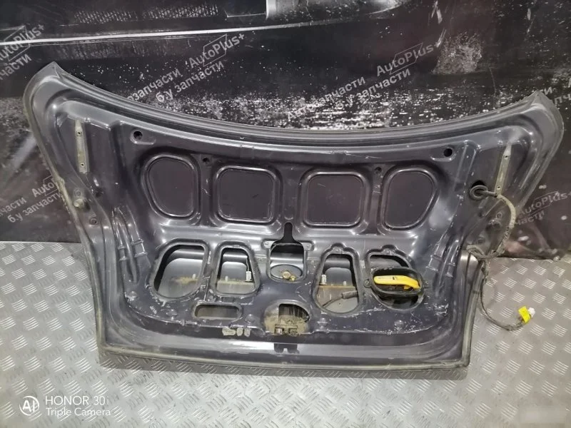 Крышка багажника Hyundai Elantra XD 2003-2009 - миниатюра 5