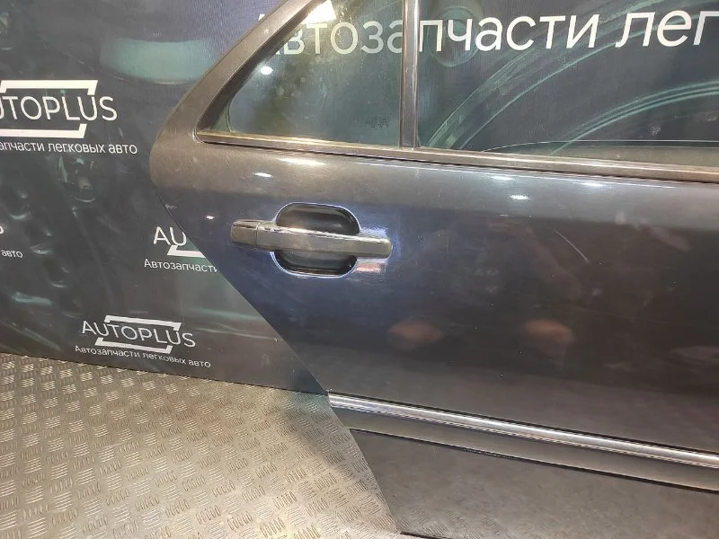 Дверь боковая задняя правая Mercedes Benz C-Class - миниатюра 3