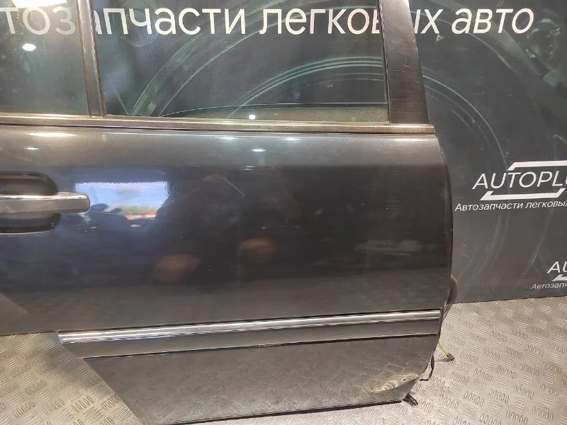 Дверь боковая задняя правая Mercedes Benz C-Class - миниатюра 4