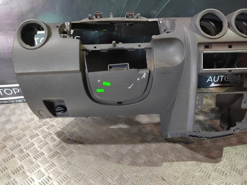 Торпедо Renault Logan 1.6 2004-2016 - миниатюра 6