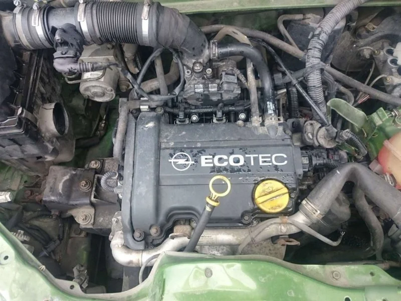 Двигатель Opel Corsa C Z10XEP - изображение 1