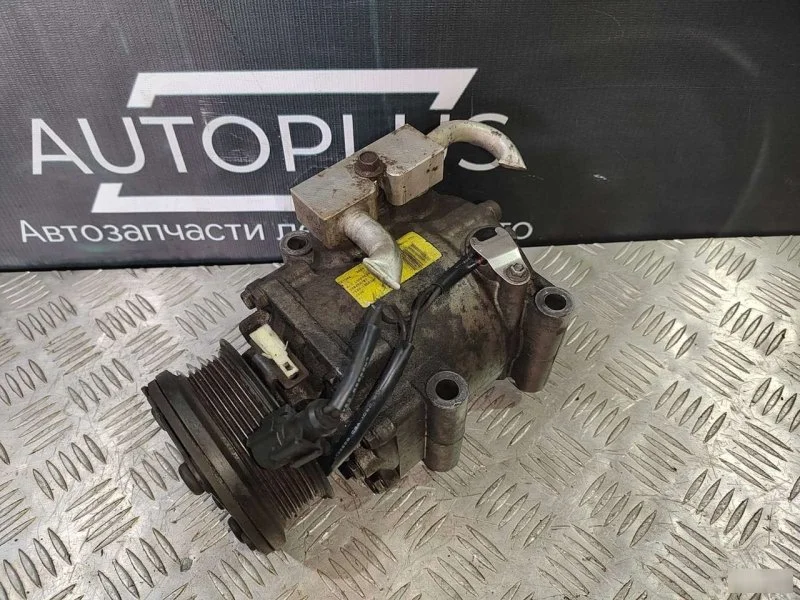 Компрессор кондиционера Ford Focus 1 C9DB - миниатюра 2