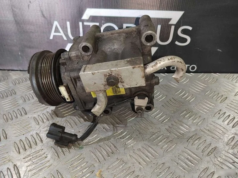 Компрессор кондиционера Ford Focus 1 C9DB - миниатюра 3