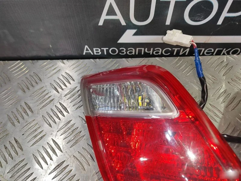 Фонари в крышку багажника задние Toyota Camry XV40 - миниатюра 2