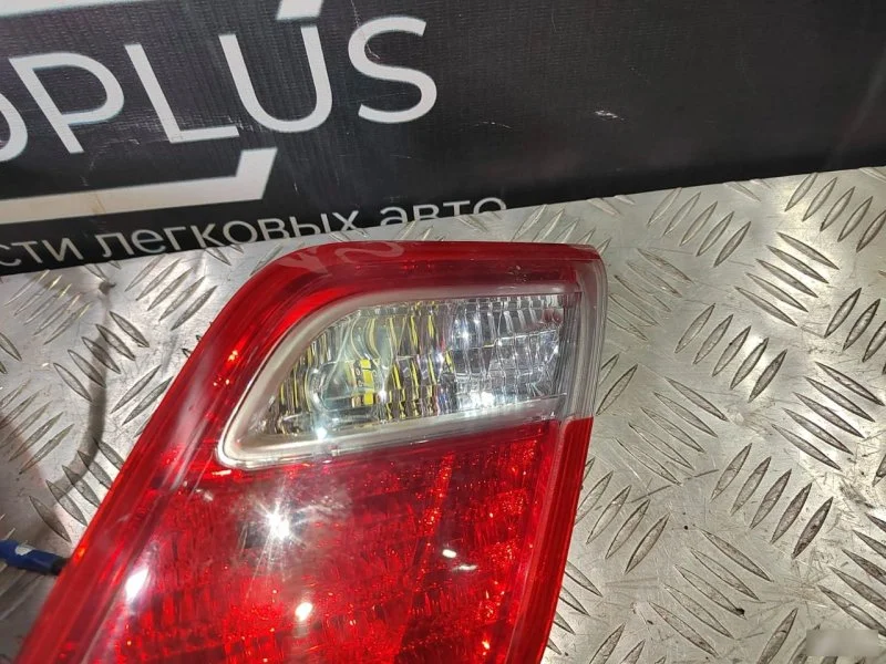 Фонари в крышку багажника задние Toyota Camry XV40 - миниатюра 3