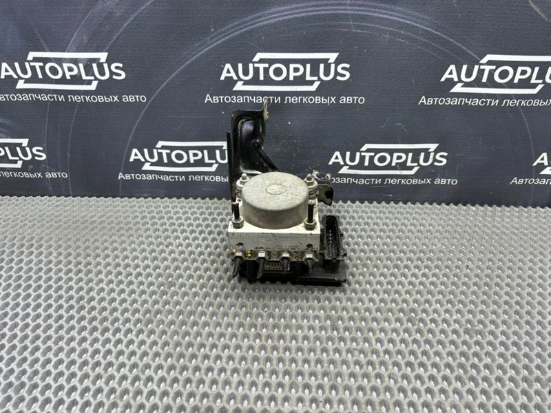 Блок ABS Nissan Note 1.6 2005-2013 - миниатюра 2