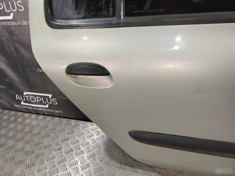 Дверь боковая задняя правая Renault Symbol 1.4 - миниатюра 2
