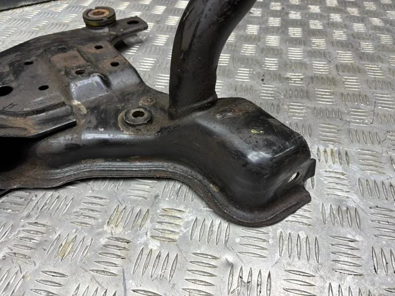 Подрамник Ford Focus 2 1.4 2004-2011 - миниатюра 3