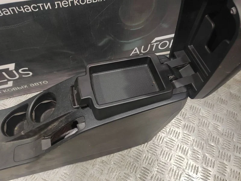 Центральная консоль с подлокотником Kia Ceed ED - миниатюра 8