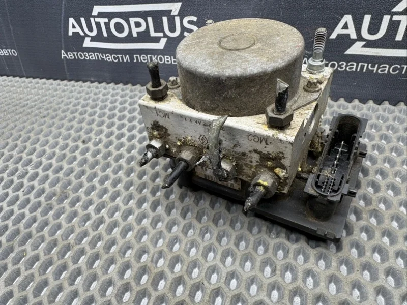 Блок ABS Renault Logan 1.6 2004-2016 - миниатюра 9
